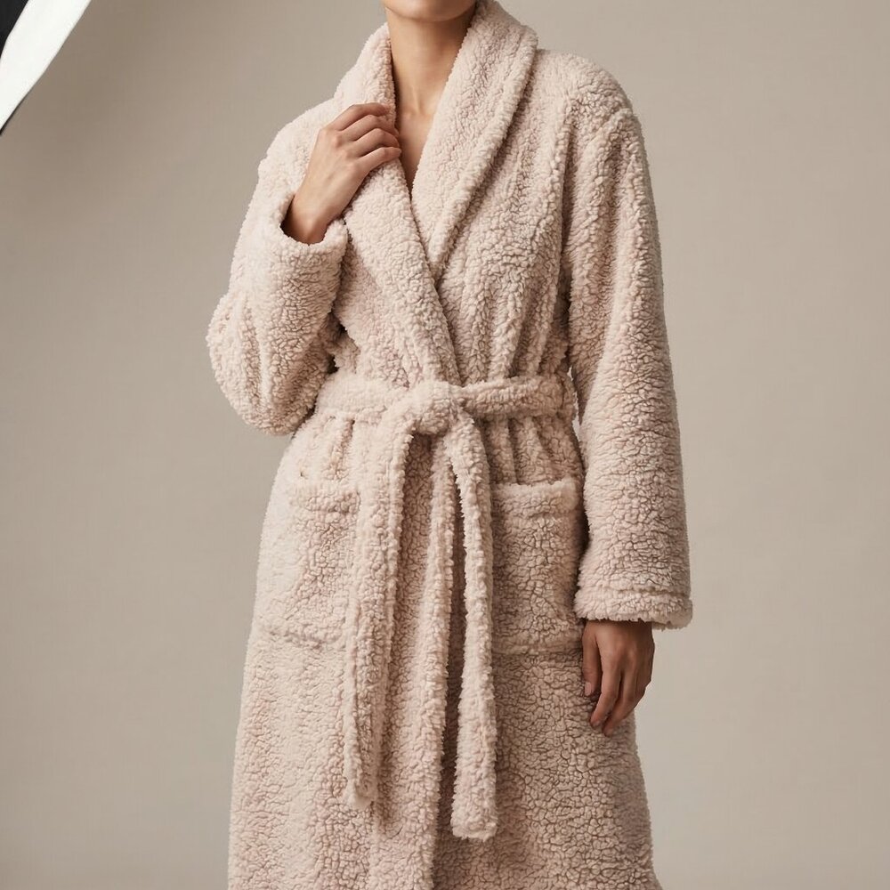 Pottery Barn Sherpa TEDDY BEAR ROBE beige M